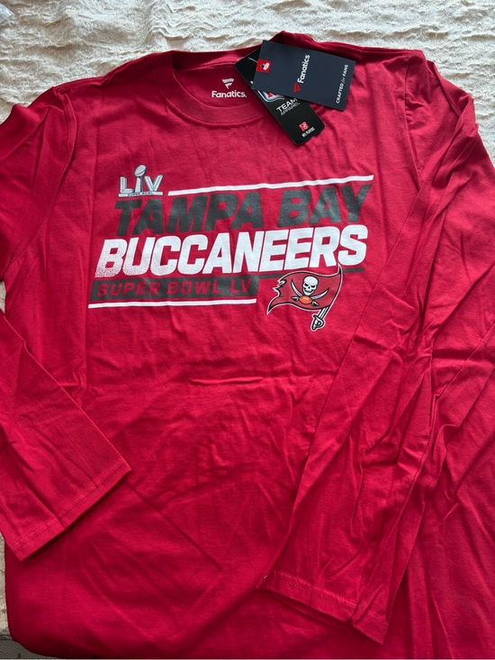 Fanatics Other - Fanatics Red Tampa Bay Buccaneers Long-Sleeve Shirt with Super Bowl LIV Graphics